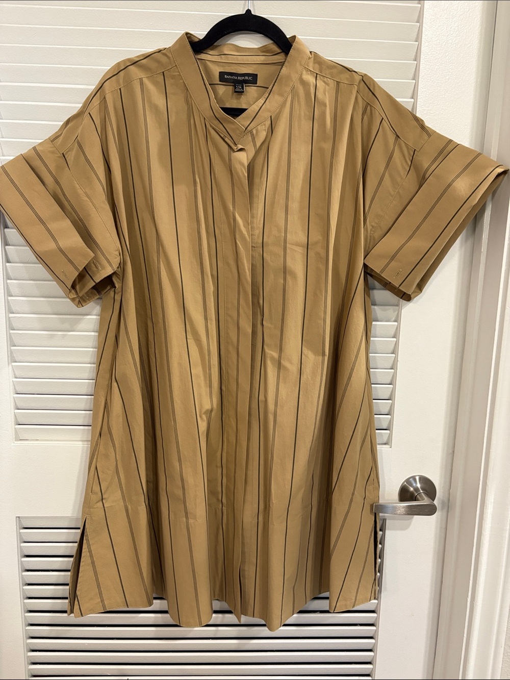 Banana Republic Petite L/XL Tan Striped Shirt Dress Short Sleeve French Cuff